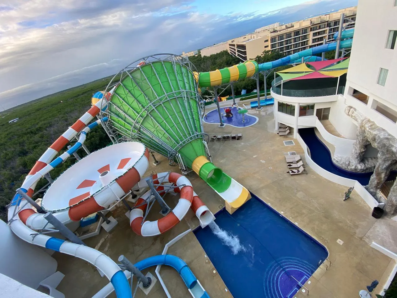Royalton Splash